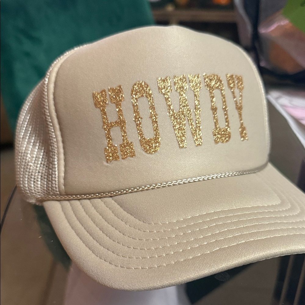 Gold 'Howdy' Trucker Hat Tan & Gold Glitter Writing NEW Tags - Mesh Back